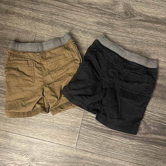 Cat & Jack - 4T Shorts Bundle - Picture 2 of 4